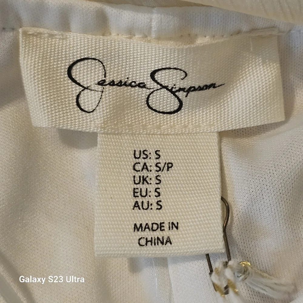 Floral Cream Maxi Dress. NWT - Picture 7 of 10